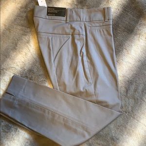 Ann Taylor Devlin Cropped Pants Size 2